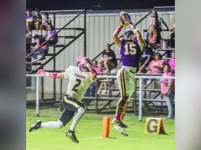 Sabinal Yellowjacket vs. Brackettville Tigers
