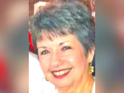 Utopia community lights Christmas tree