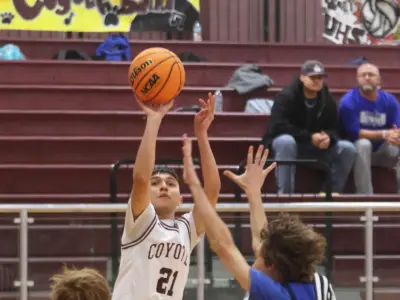 Coyotes’ Teddy Bear Throw set Dec. 16