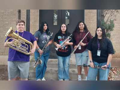 Five Sabinal Junior High musicians earn honor band spots