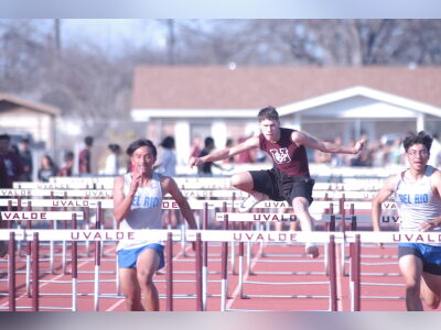 Lobos place second, Coyotes sixth in Uvalde Relays