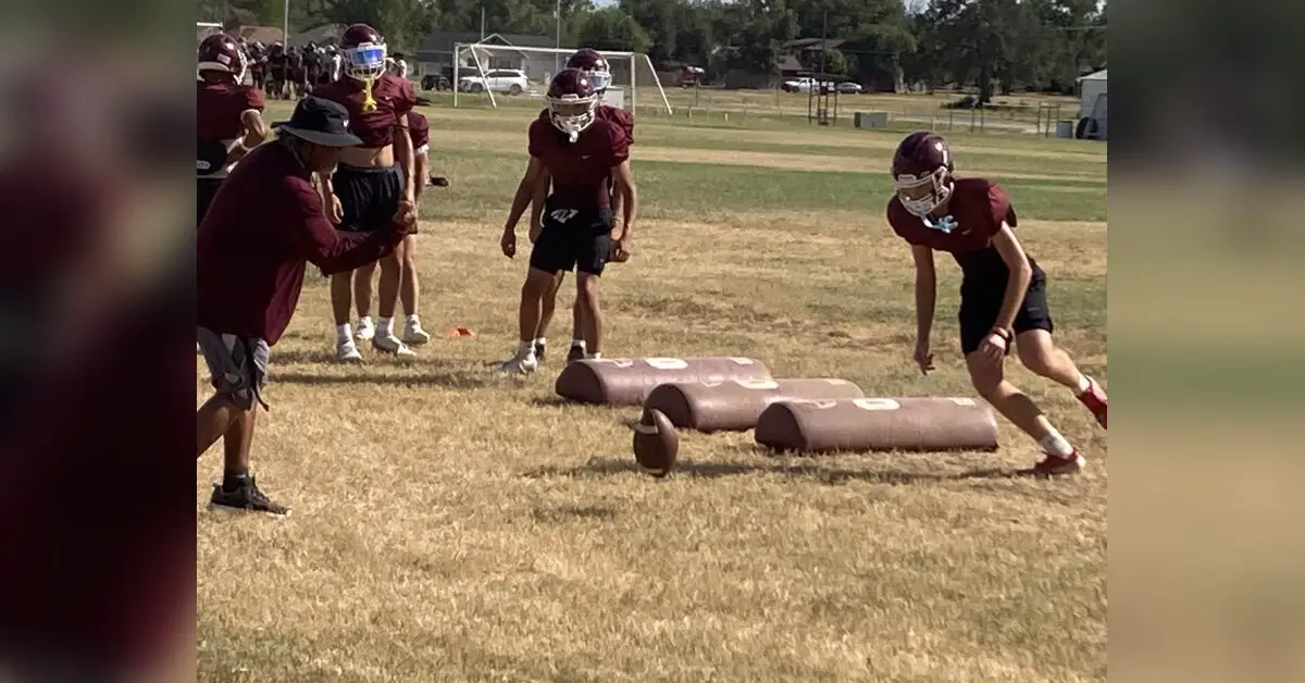 Coyotes picked to finish fourth in district football