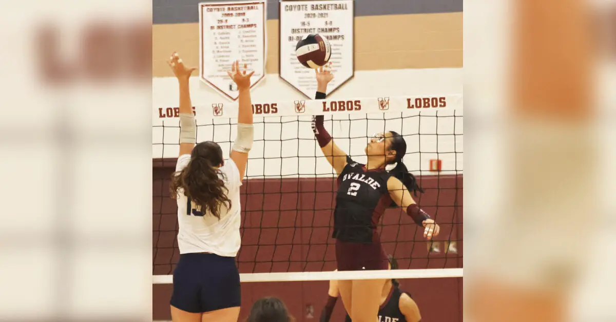 Lobos battle Pleasanton, Creek View